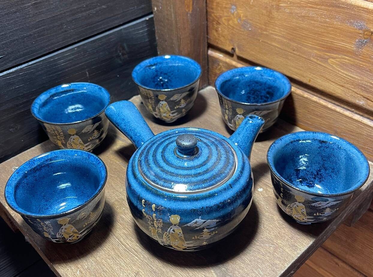 SET DA TE' KYUSU E YUNOMI GEISHA